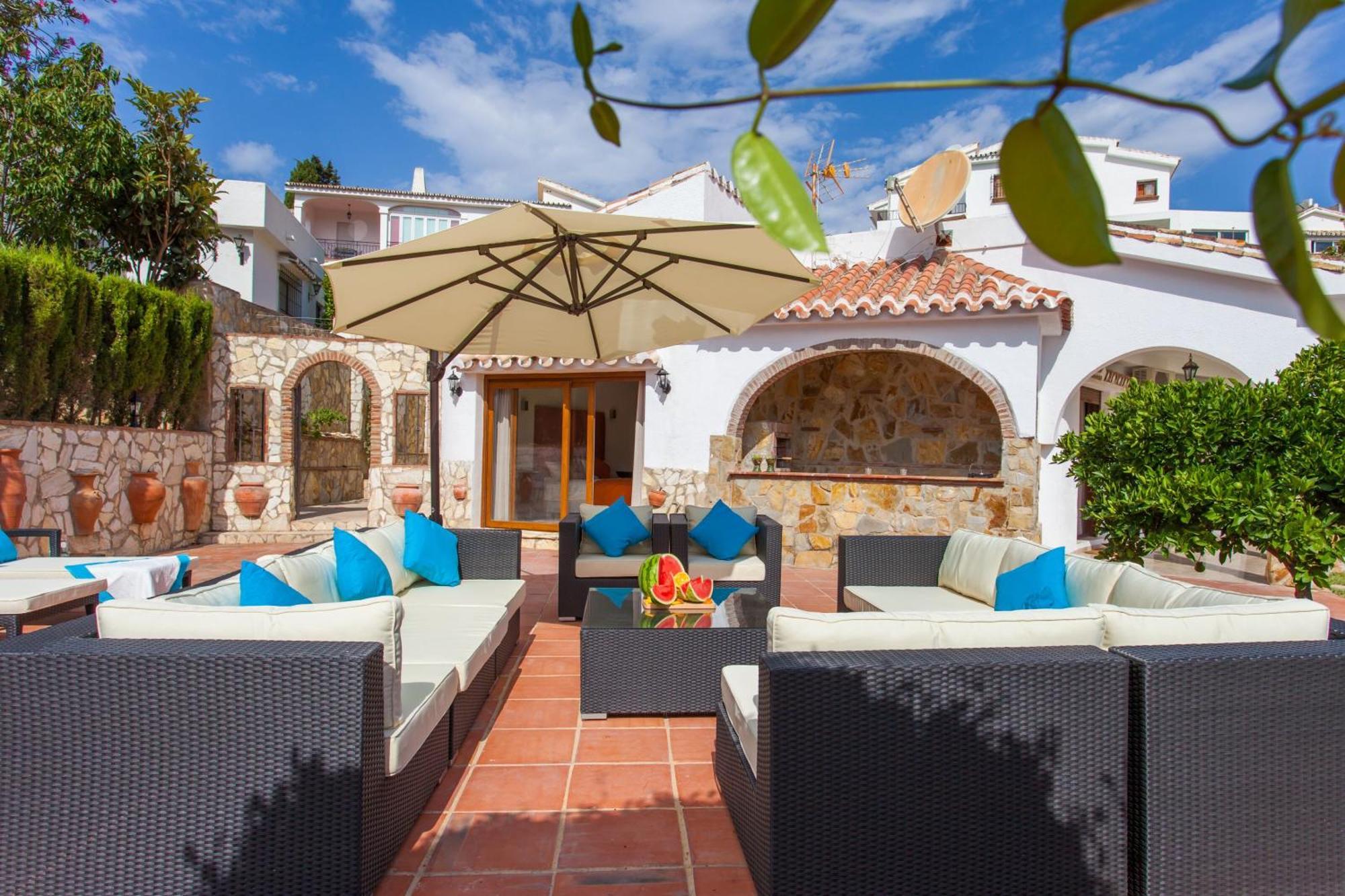 Summer Offers! Fabulous Luxury Villa Near The Beach Sleeps 8 Бенальмадена Экстерьер фото