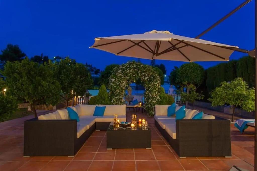 Summer Offers! Fabulous Luxury Villa Near The Beach Sleeps 8 Бенальмадена Экстерьер фото